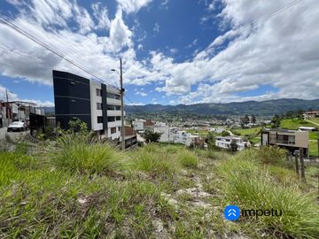Se vende lote esquinero al norte de la ciudad