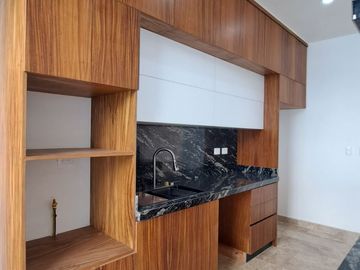 CASA EN VENTA EN VIA CUMBRES CANCUN