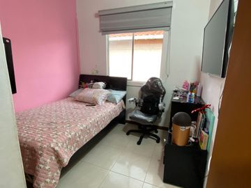VENDO APARTAMENTO GRATAMIRA