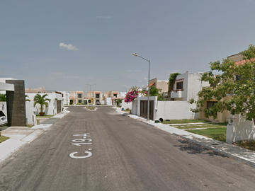SG- CASA EN RECUPERACION BANCARIA EN CASTELLANOS, SANTA FE, MERIDA, YUCATAN