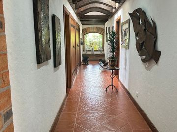 VENDO CASA CAMPESTRE INDEPENDIENTE EN LLANO GRANDE
