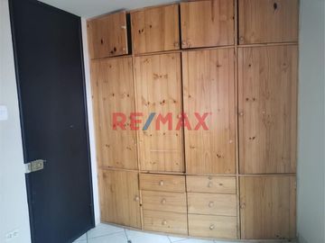 Casa En Alquiler Adaptada Para Vivienda Empresa U Oficina