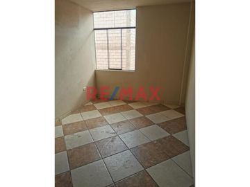 Casa En Alquiler Adaptada Para Vivienda Empresa U Oficina