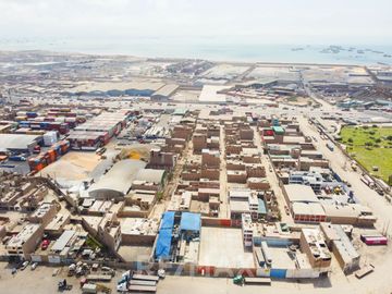 SE VENDE LOCAL INDUSTRIAL DE 1240 M2 EN EL CALLAO