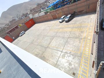 SE VENDE LOCAL INDUSTRIAL DE 1240 M2 EN EL CALLAO