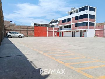 SE VENDE LOCAL INDUSTRIAL DE 1240 M2 EN EL CALLAO