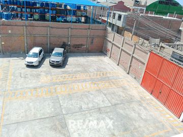 SE VENDE LOCAL INDUSTRIAL DE 1240 M2 EN EL CALLAO