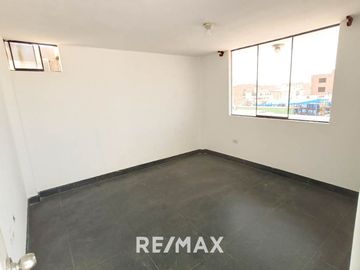 SE VENDE LOCAL INDUSTRIAL DE 1240 M2 EN EL CALLAO