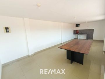 SE VENDE LOCAL INDUSTRIAL DE 1240 M2 EN EL CALLAO