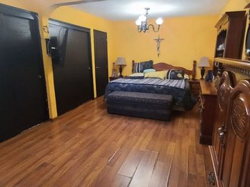 OPORTUNIDAD PARA 2 FAMILIAS, RESTAURANTE, ESCUELA, SPA, DENTISTA