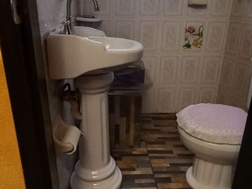 OPORTUNIDAD PARA 2 FAMILIAS, RESTAURANTE, ESCUELA, SPA, DENTISTA