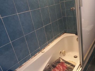 OPORTUNIDAD PARA 2 FAMILIAS, RESTAURANTE, ESCUELA, SPA, DENTISTA