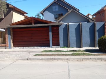SE VENDE CASA 180M2 , COMUNA DE BUIN
