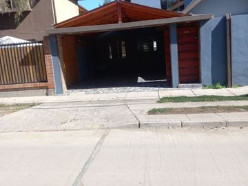 SE VENDE CASA 180M2 , COMUNA DE BUIN
