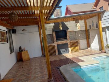 SE VENDE CASA 180M2 , COMUNA DE BUIN