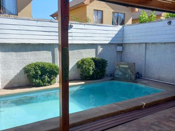 SE VENDE CASA 180M2 , COMUNA DE BUIN