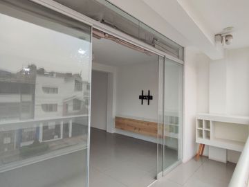 ¡Vive con Espacio y Comodidad! Departamento de 130 m² en 3er Piso