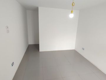 ¡Vive con Espacio y Comodidad! Departamento de 130 m² en 3er Piso