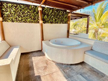 VENDO VILLA FRACCIONAMIENTO TERRASOL PLAYA BONFIL ACAPULCO