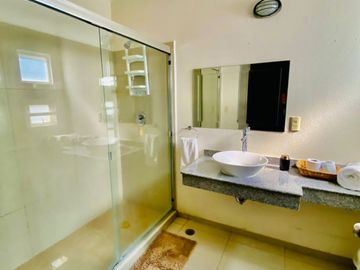 VENDO VILLA FRACCIONAMIENTO TERRASOL PLAYA BONFIL ACAPULCO