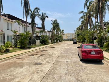 VENDO VILLA FRACCIONAMIENTO TERRASOL PLAYA BONFIL ACAPULCO