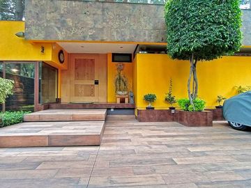 HERMOSA RESIDENCIA EN VENTA - ARBOLEDAS, ATIZAPÁN