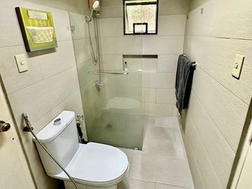 FOR SALE: Charming 4-Bedroom Home in Valle Verde 1, Pasig City Near Estancia Mall and Ayala 30th