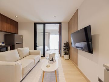 Sale ​​Suphanich Condo, 8th floor,38m.,1.79MB,furnish,near the train station, Wat Ket,Mueang Chiang Mai