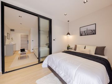 Sale ​​Suphanich Condo, 8th floor,38m.,1.79MB,furnish,near the train station, Wat Ket,Mueang Chiang Mai