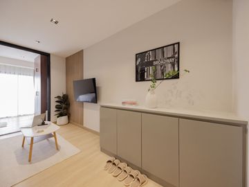 Sale ​​Suphanich Condo, 8th floor,38m.,1.79MB,furnish,near the train station, Wat Ket,Mueang Chiang Mai