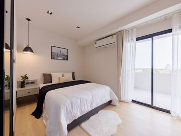 Sale ​​Suphanich Condo, 8th floor,38m.,1.79MB,furnish,near the train station, Wat Ket,Mueang Chiang Mai