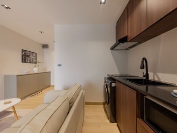 Sale ​​Suphanich Condo, 8th floor,38m.,1.79MB,furnish,near the train station, Wat Ket,Mueang Chiang Mai