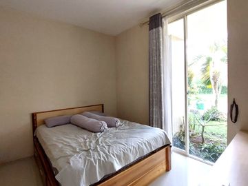 Rumah Halaman Luas di Perumahan Citra Sun Garden