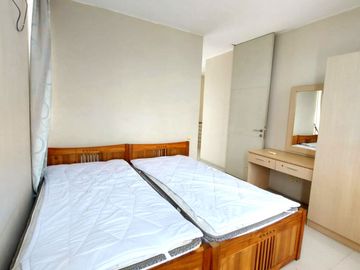 Rumah Halaman Luas di Perumahan Citra Sun Garden