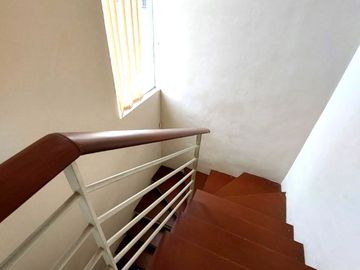 Rumah Halaman Luas di Perumahan Citra Sun Garden