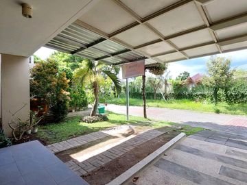 Rumah Halaman Luas di Perumahan Citra Sun Garden
