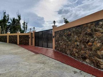 Beautiful Mansion House in Tagaytay With Farm In Tagaytay