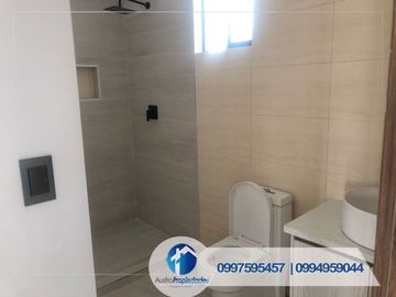 DE VENTA CASA POR ESTRENAR EN LA DON BOSCO