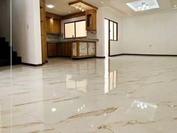 CASA POR ESTREDAR DE VENTA SECTOR DON BOSCO