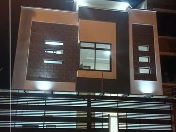 CASA POR ESTREDAR DE VENTA SECTOR DON BOSCO