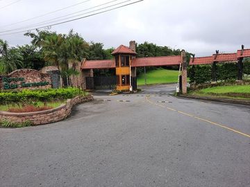 SE VENDE HERMOSO LOTE DE TERRENO 1.086 M2. URBANIZACIÓN SAN FERNANDO - SANTO DOMINGO DE LOS TSACHILAS - ECUADOR