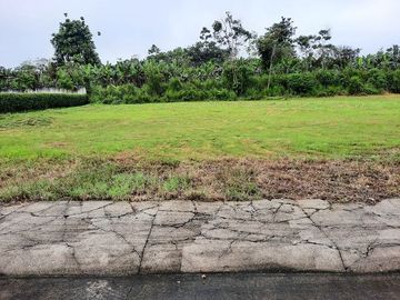 SE VENDE HERMOSO LOTE DE TERRENO 1.086 M2. URBANIZACIÓN SAN FERNANDO - SANTO DOMINGO DE LOS TSACHILAS - ECUADOR