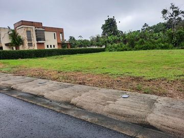 SE VENDE HERMOSO LOTE DE TERRENO 1.086 M2. URBANIZACIÓN SAN FERNANDO - SANTO DOMINGO DE LOS TSACHILAS - ECUADOR