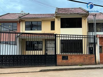 CASAS DE VENTA SECTOR BAÑOS