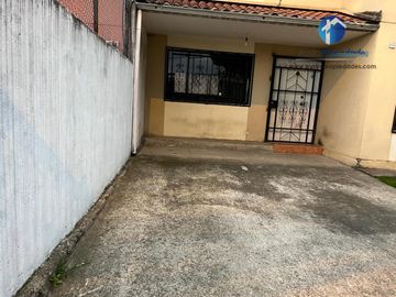 CASAS DE VENTA SECTOR BAÑOS