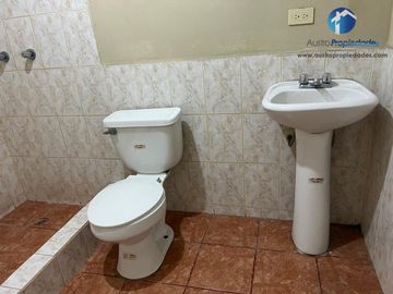 CASAS DE VENTA SECTOR BAÑOS