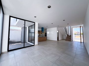 CASA EN VENTA, JURIQUILLA QRO.