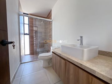CASA EN VENTA, JURIQUILLA QRO.