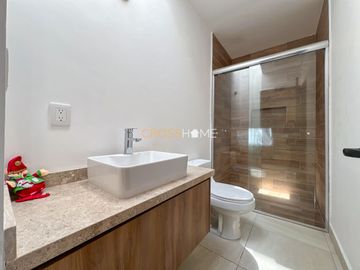 CASA EN VENTA, JURIQUILLA QRO.