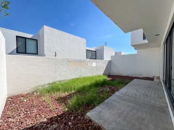 CASA EN VENTA, JURIQUILLA QRO.